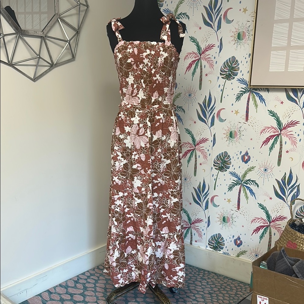 Japna Floral Cutout Maxi Dress in Pink and White